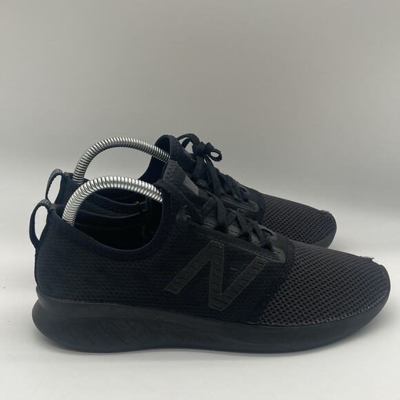 Womens Size 8 New Balance Fuel Core Coast Response 2.0 Black Athletic Sneakers - Picture 1 of 12